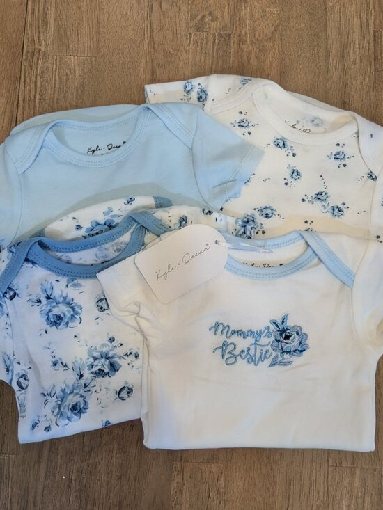 Kyle & Deena Other - Baby girls 6/9m blue and white floral set